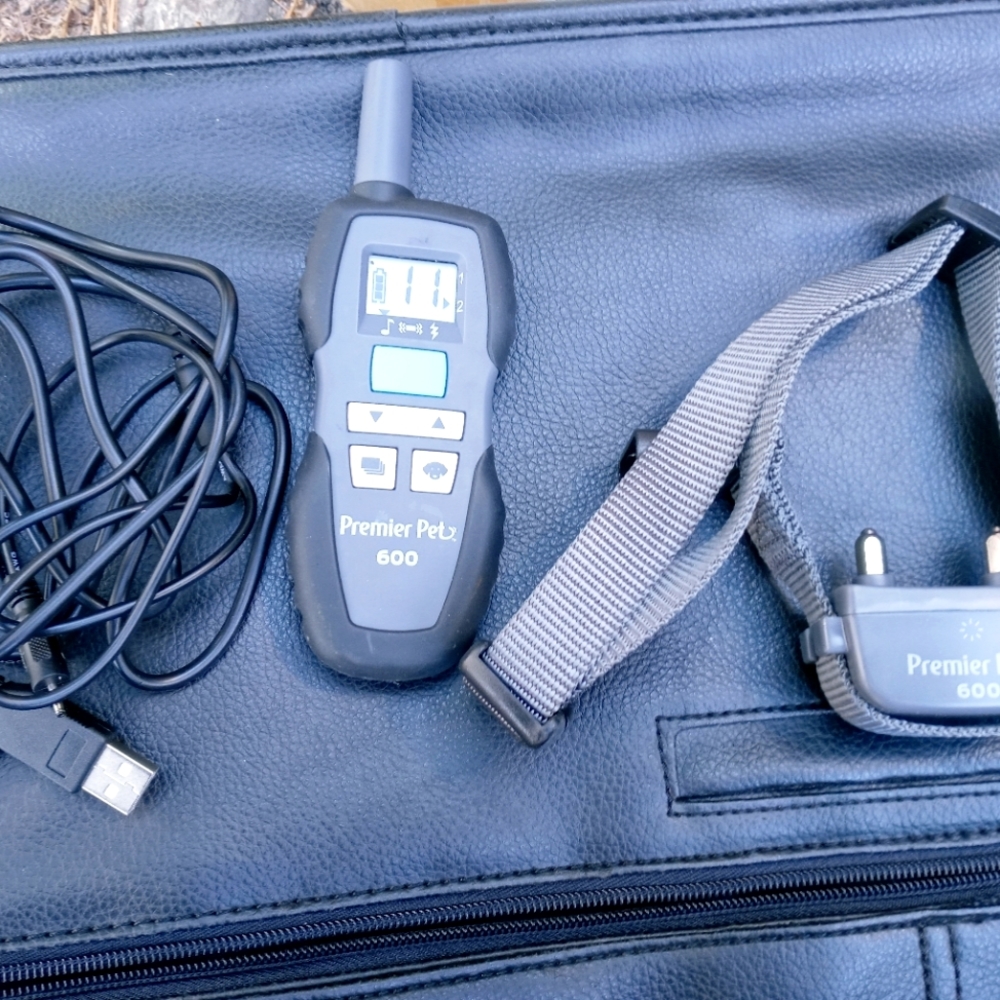 Premier Pet 600 Yard Remote Trainer with Tone/Beep, Vibration and 99 Levels of S